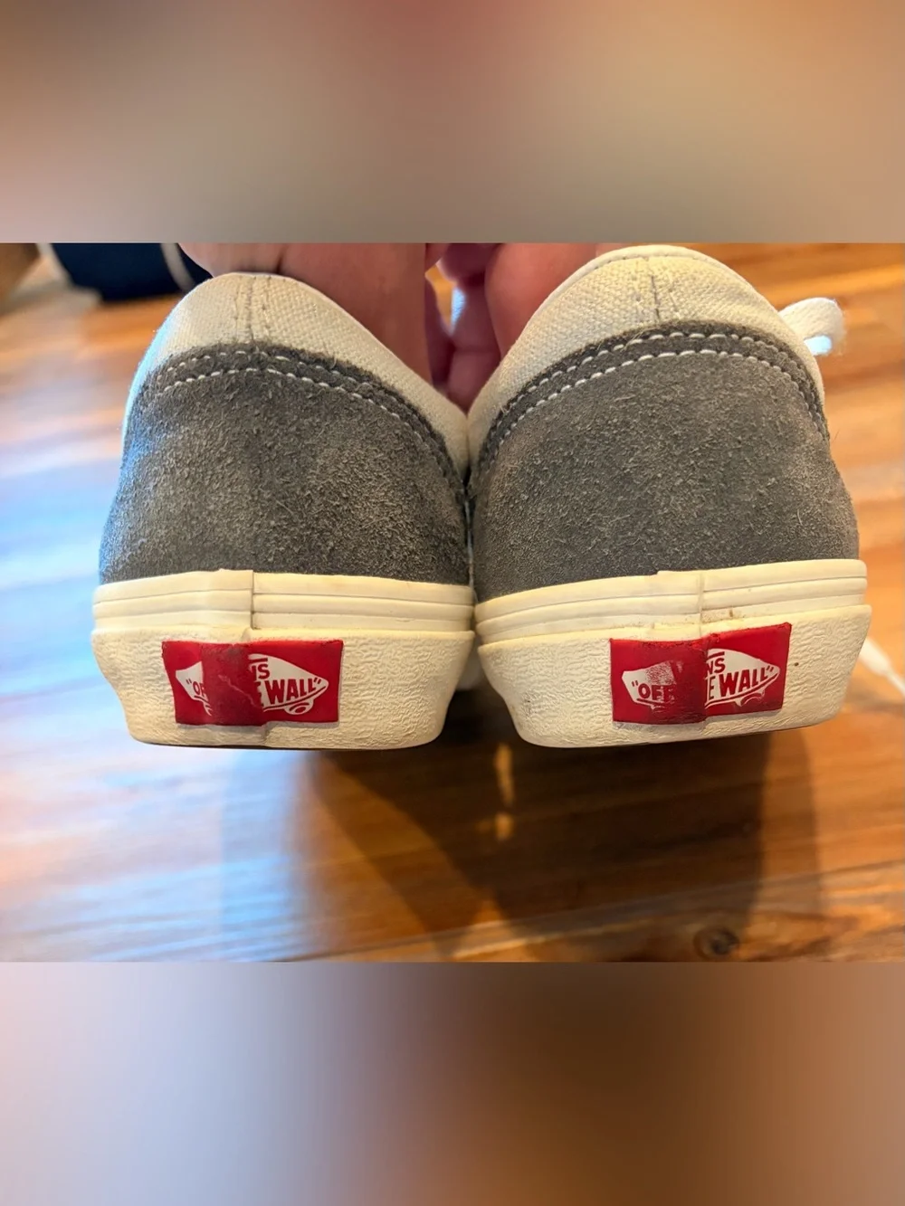 Vans Low-Top Sneakers in White and Gray Suede Women 7 Men 5.5